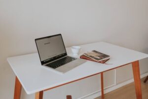 Home Office Desk Size Guide: Width, Depth and Height